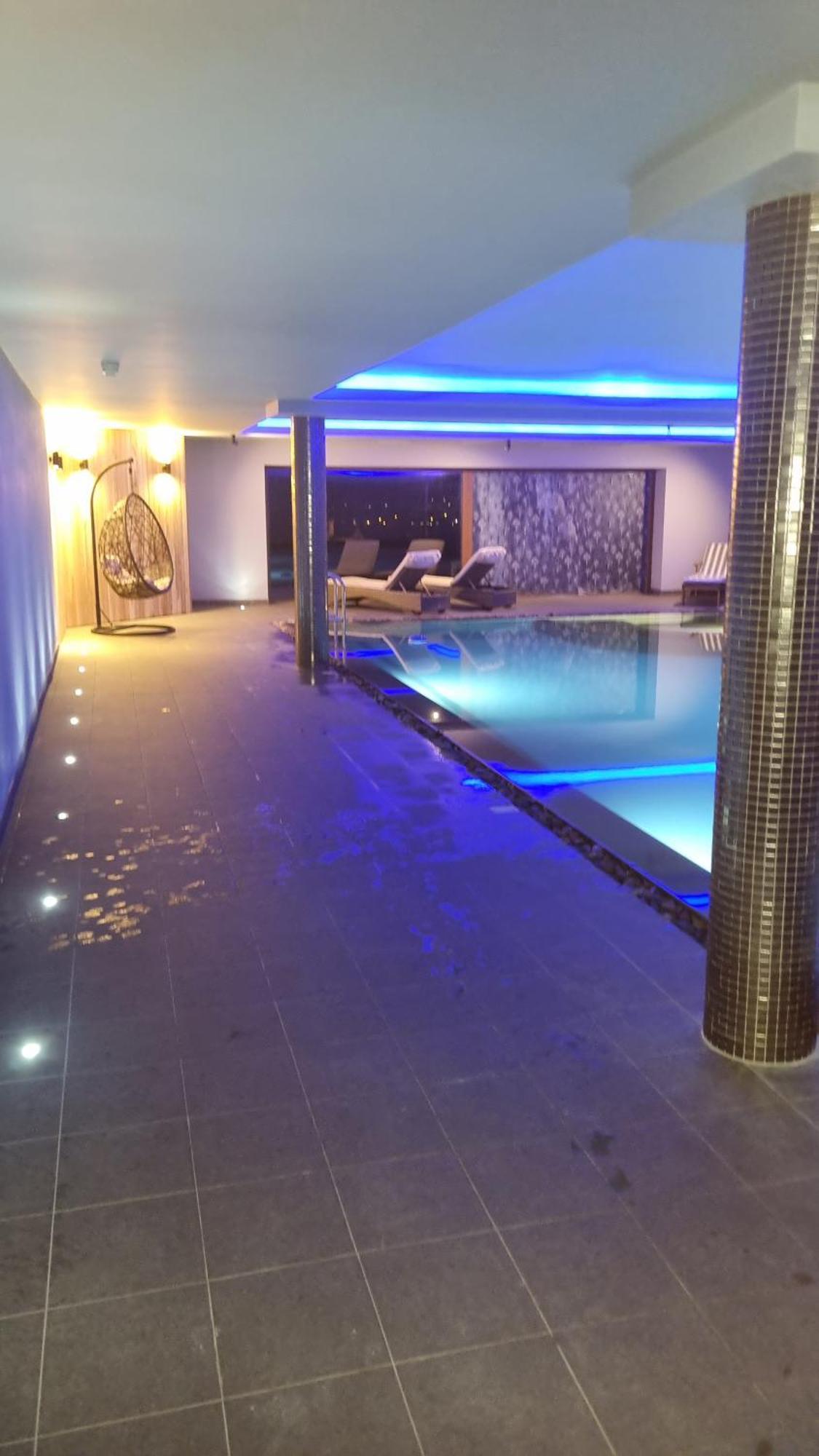 מלון דינגל Fab View (Adults Only) מראה חיצוני תמונה